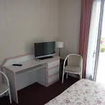מלון La Concorde 3*